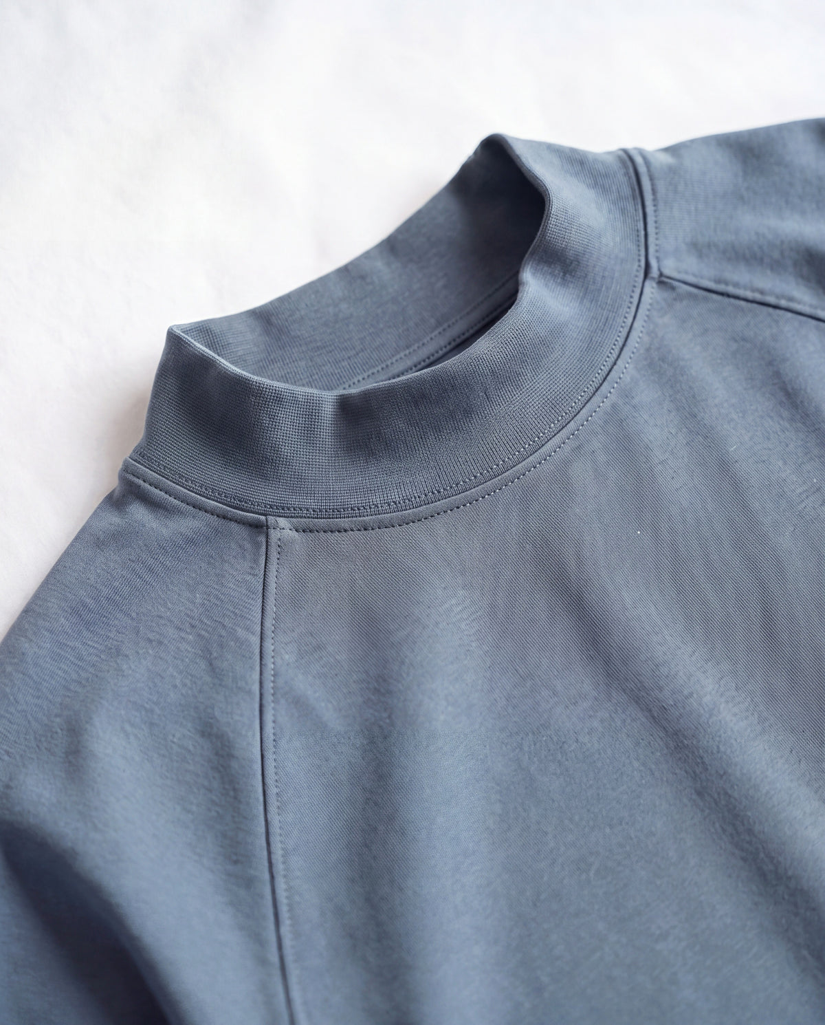 Pima Hi-Neck in Blue Jay, fabric close-up