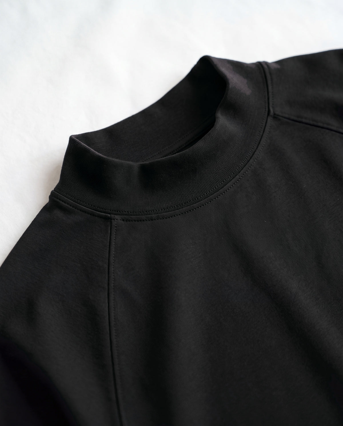 Pima Hi-Neck in Espresso, fabric close-up